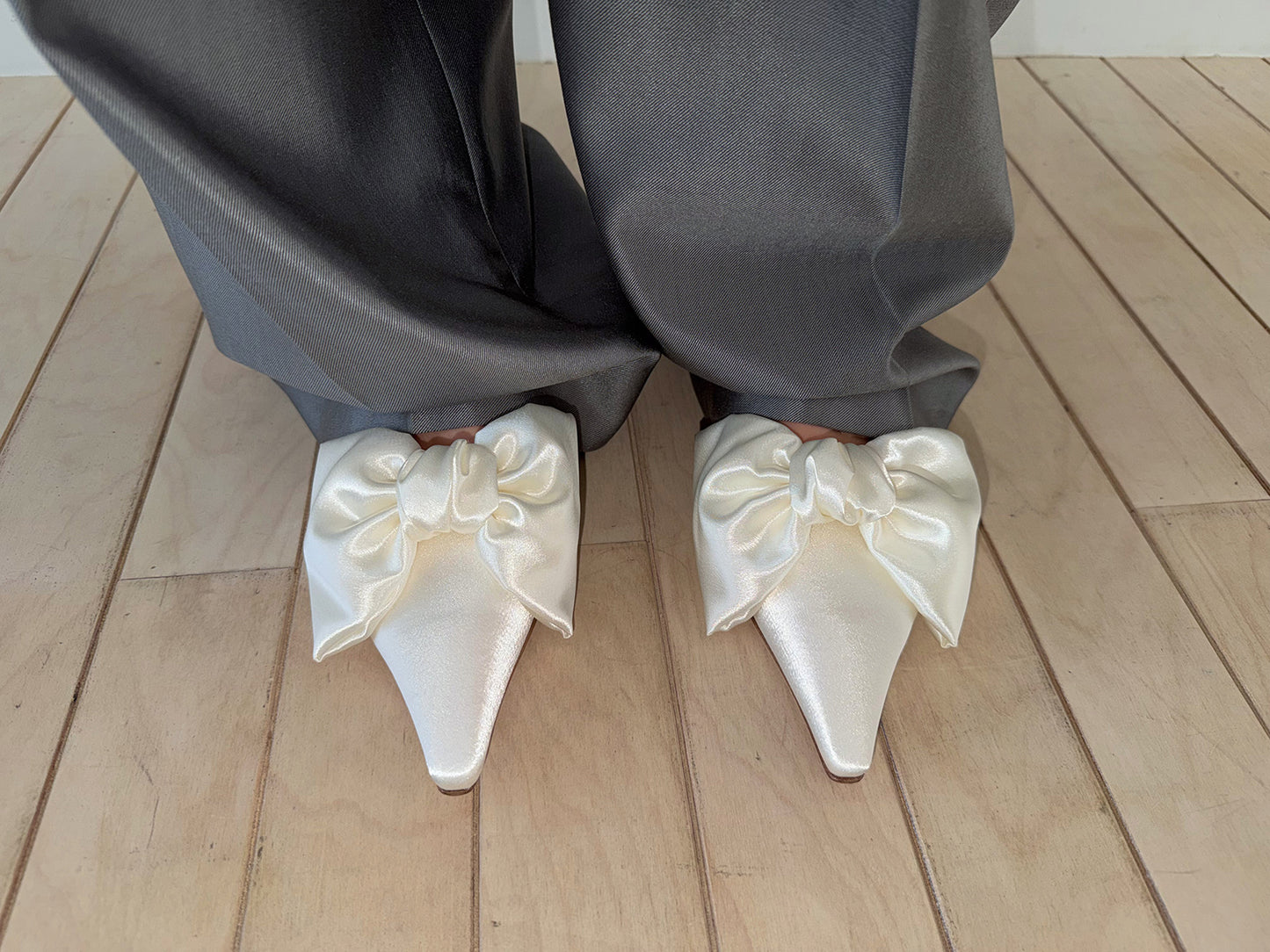 Ribbon Lace Up Pumps Satin - Ivory