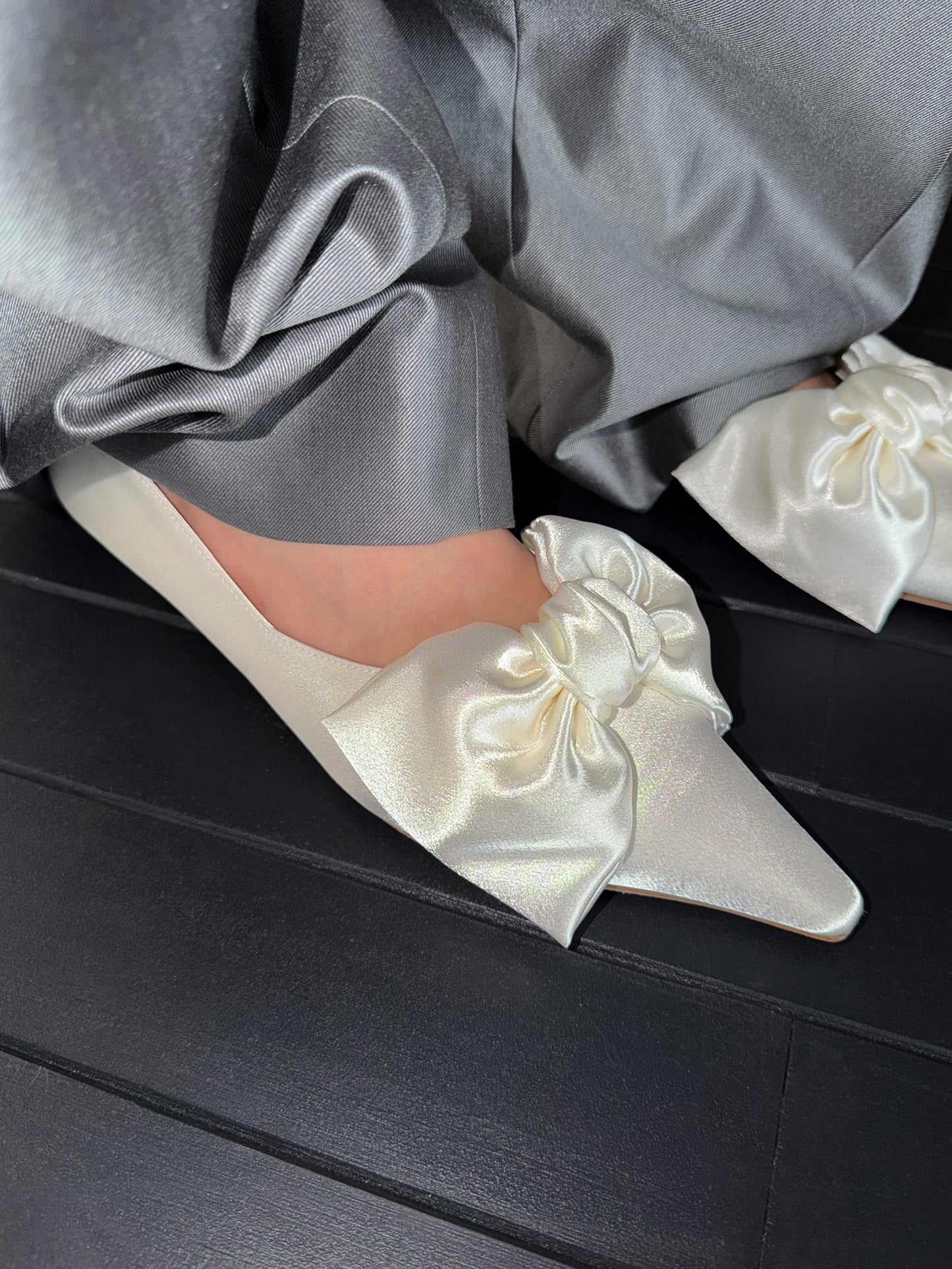 Ribbon Lace Up Pumps Satin - Ivory