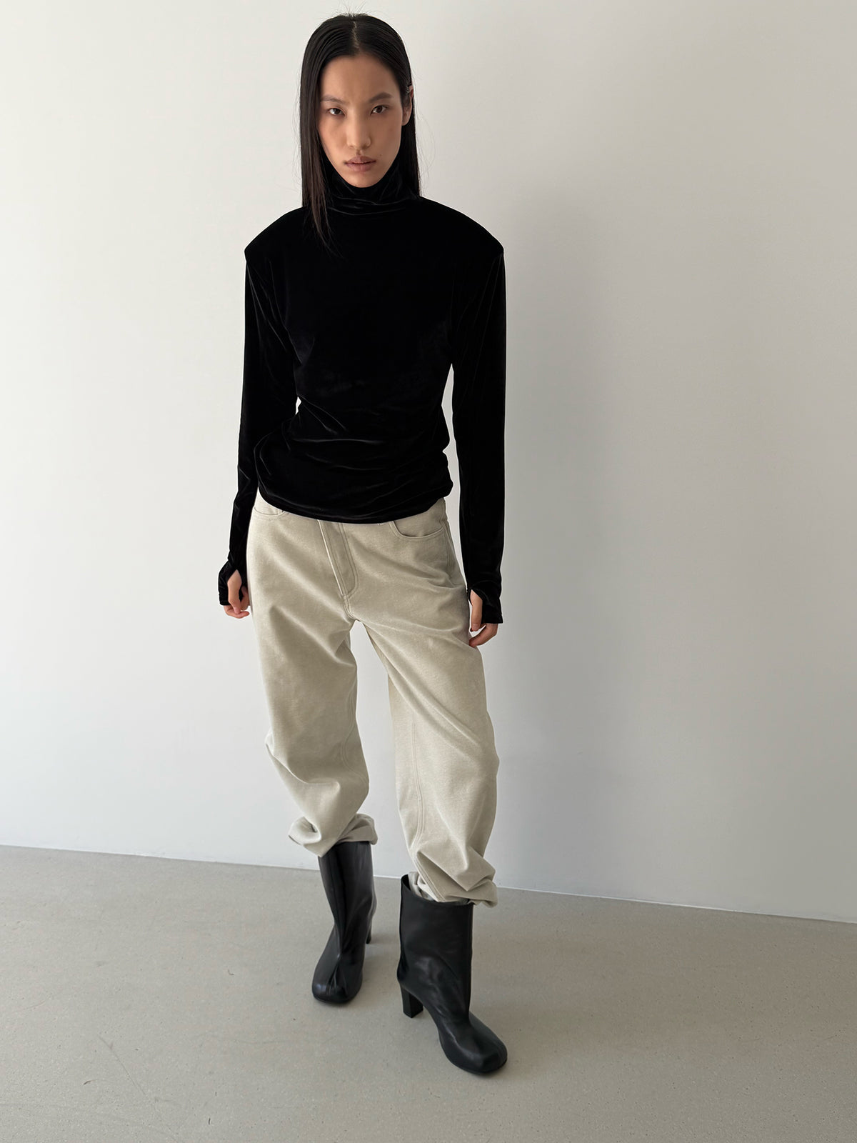 Dolce Vita High Neck Top - Anthracite