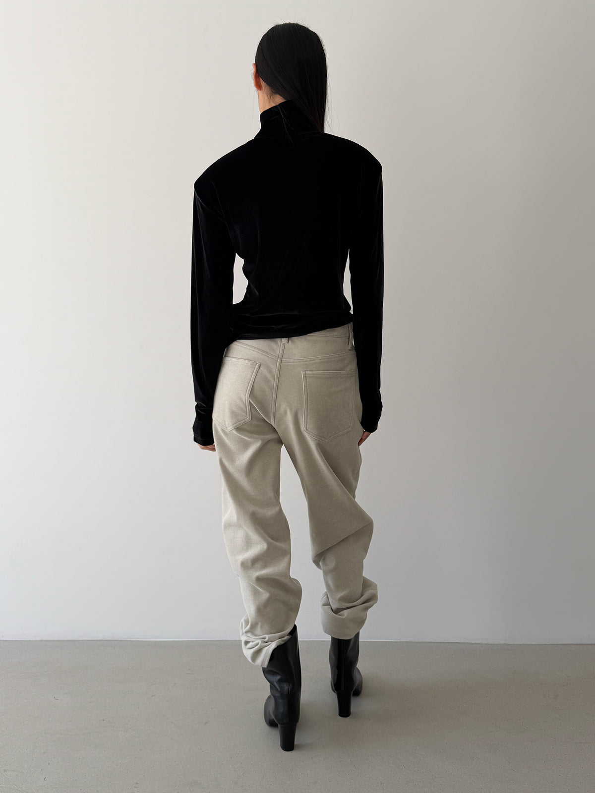 Dolce Vita High Neck Top - Anthracite