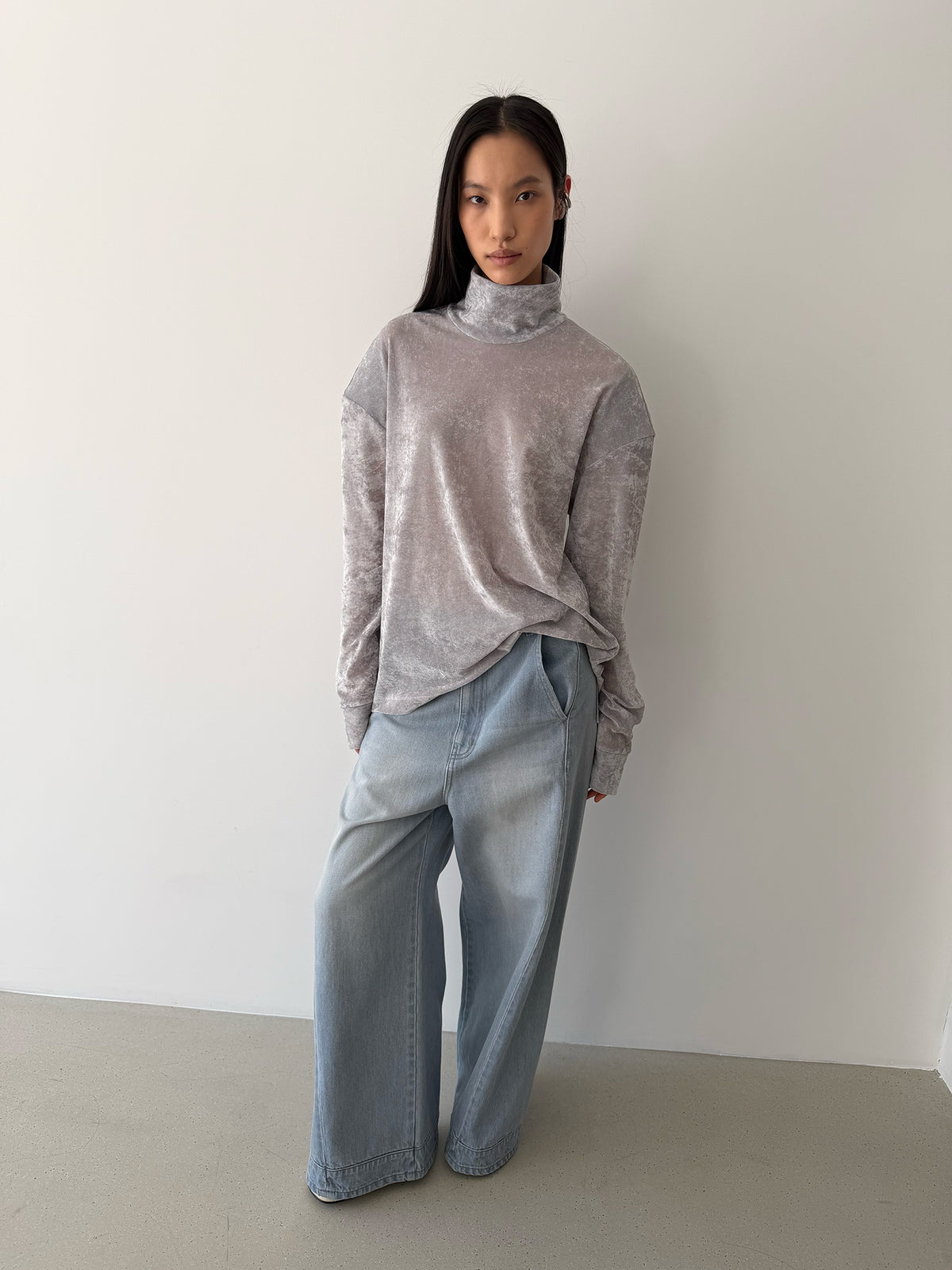 AURORA TURTLENECK TOP - SILVER GRAY