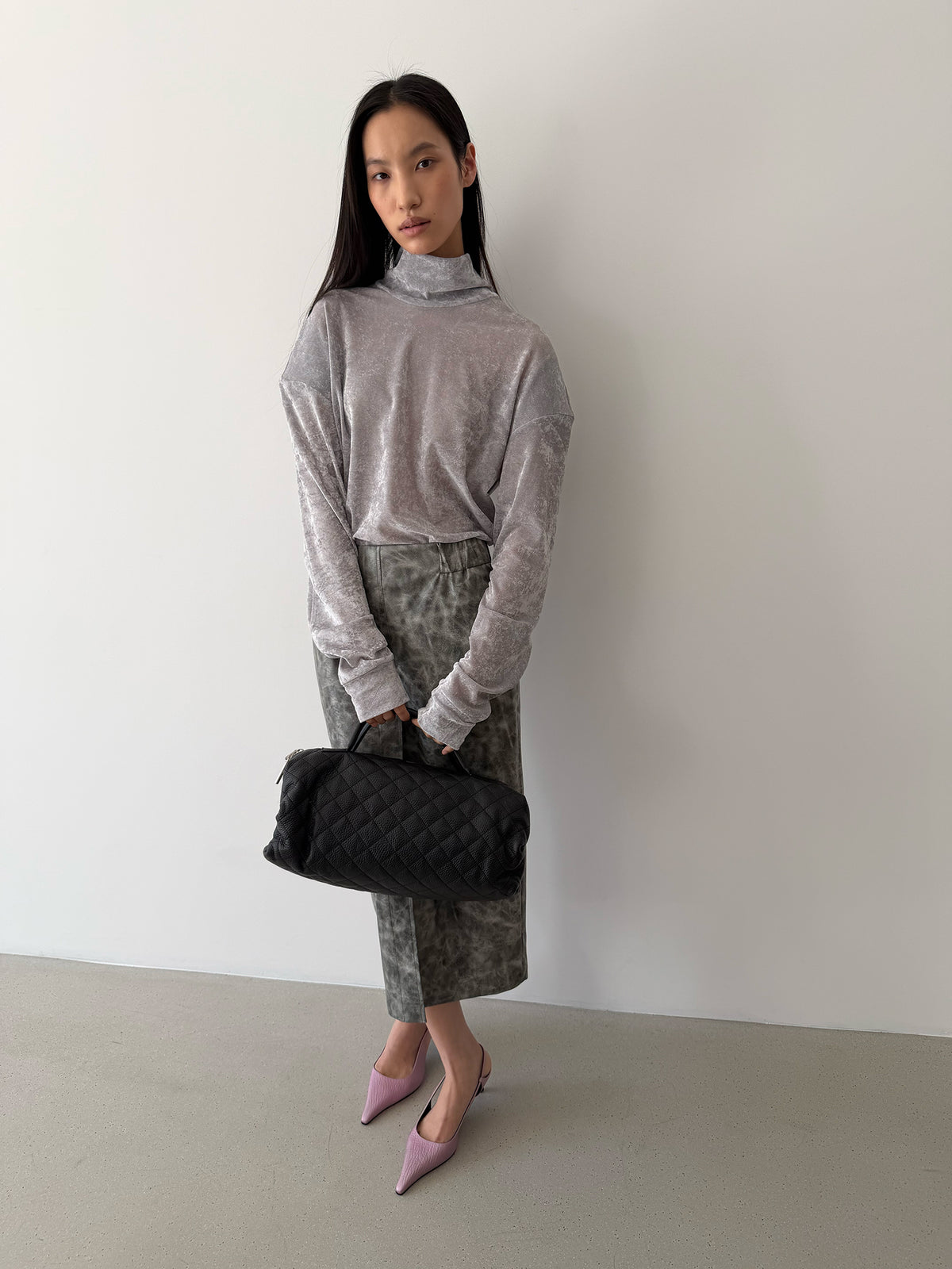 AURORA TURTLENECK TOP - SILVER GRAY