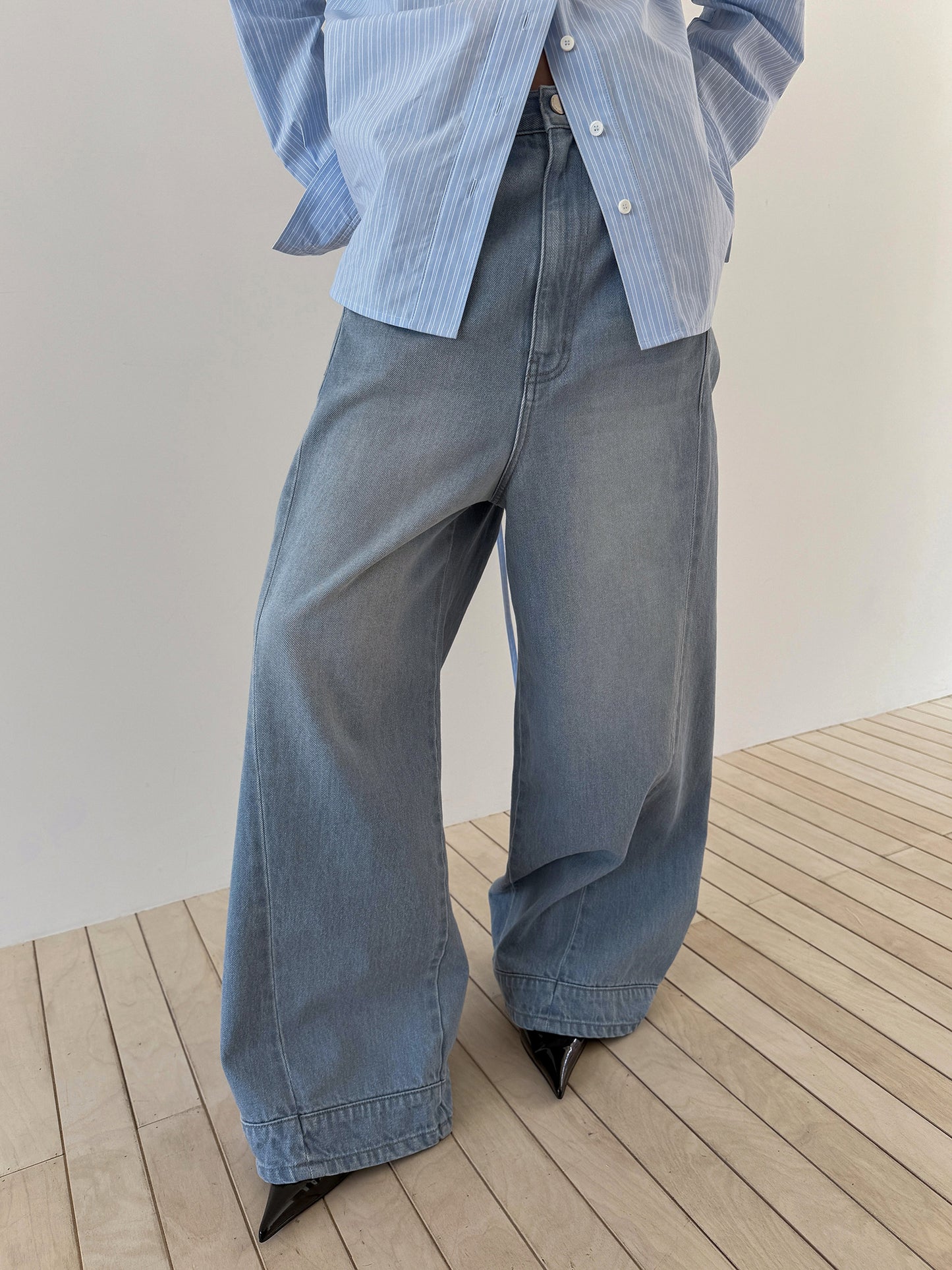 JEAN  no.01 - POWDER BLUE