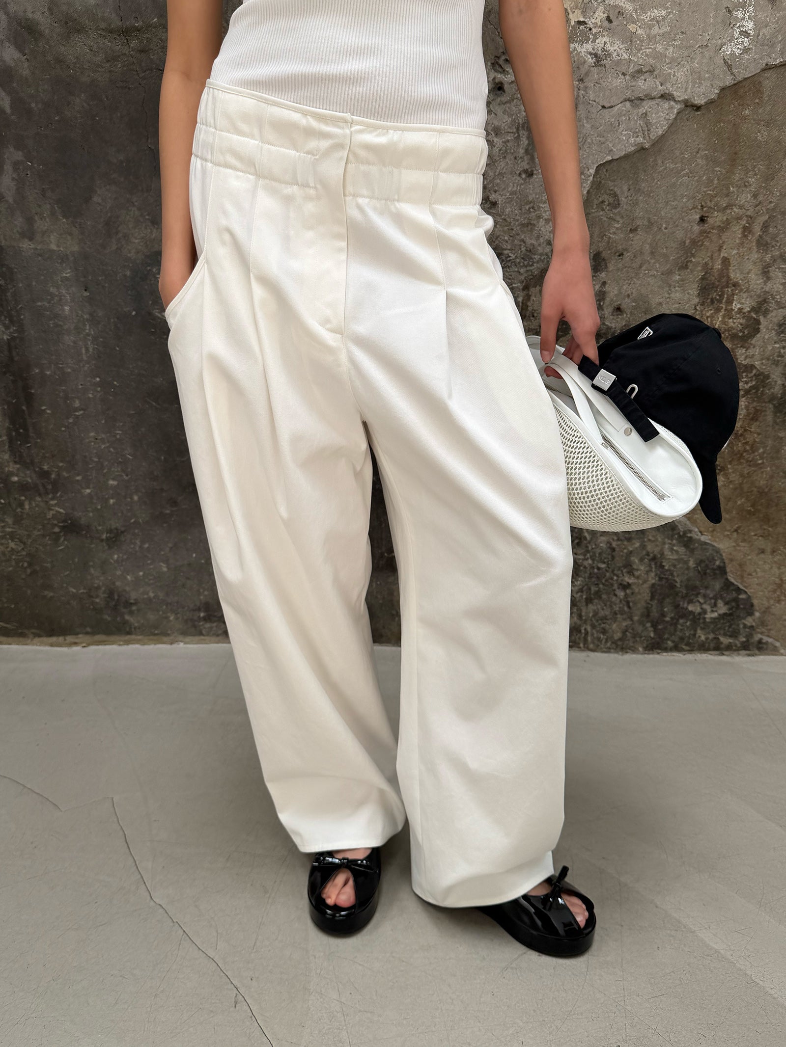 High-waisted Banding Pants - White Chocolate