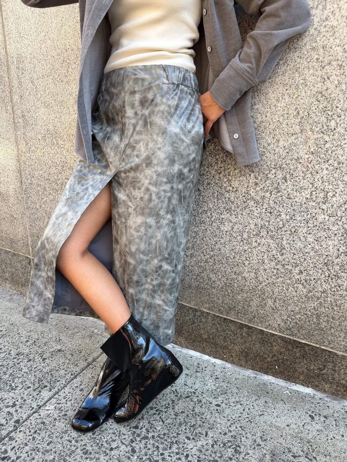 MARBLE PENCIL SKIRT - MODERN RELIC