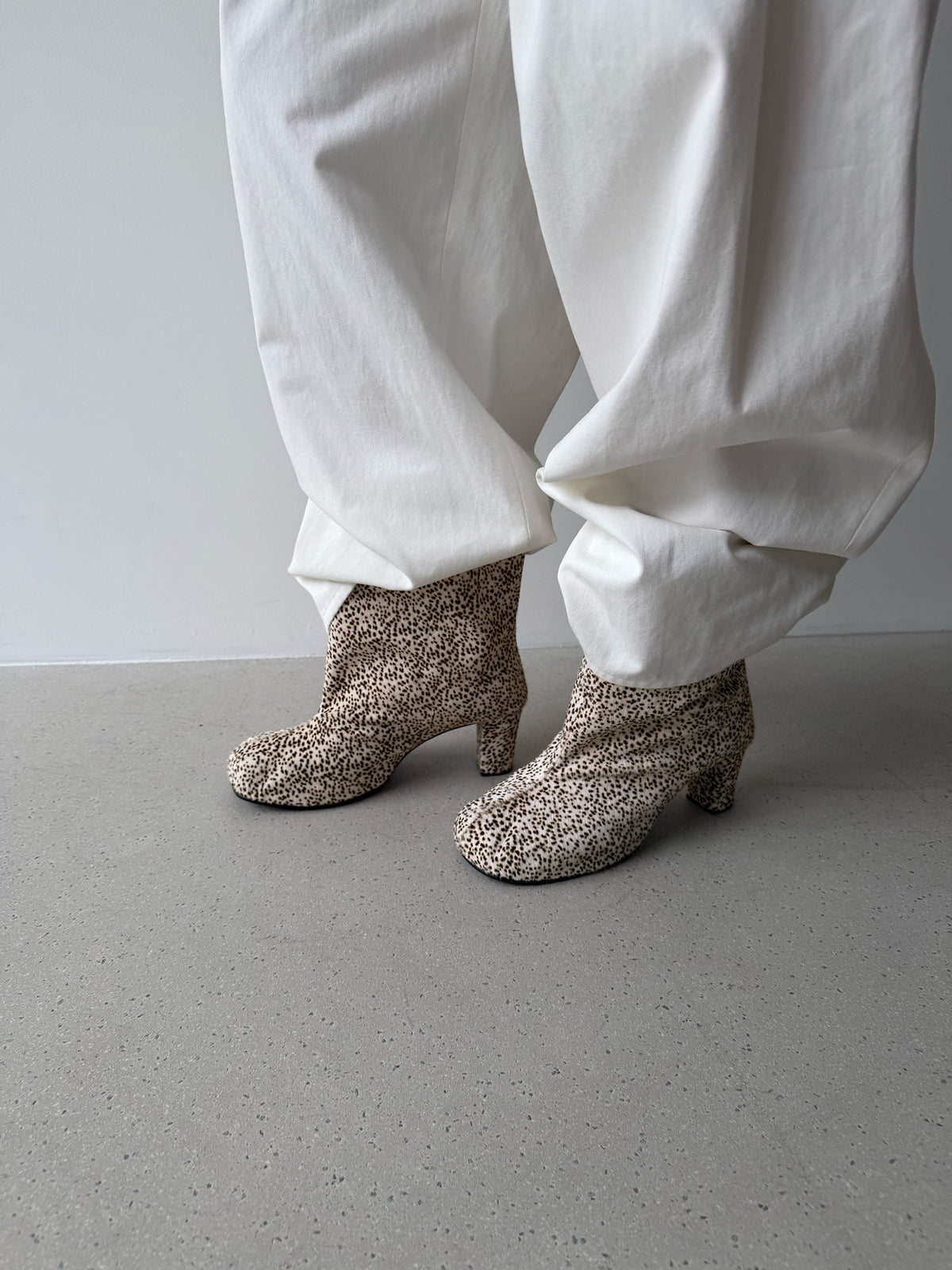 Urban Wide Ankle Boots - Rodeo