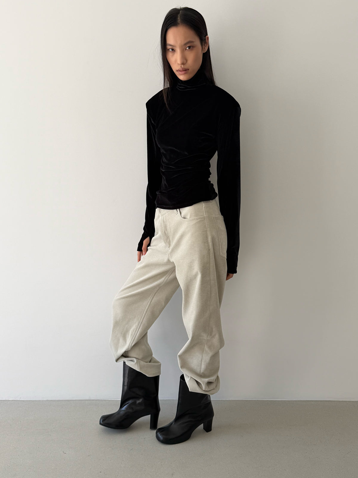 Dolce Vita High Neck Top  - Anthracite